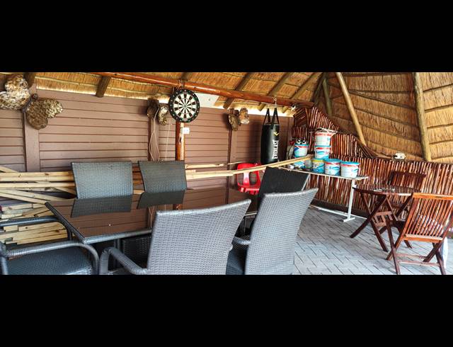 3 BEDROOM HOUSE FOR SALE IN LENNOXTON